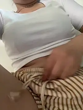 Milk Mom99 online show from 10, 4, 2026