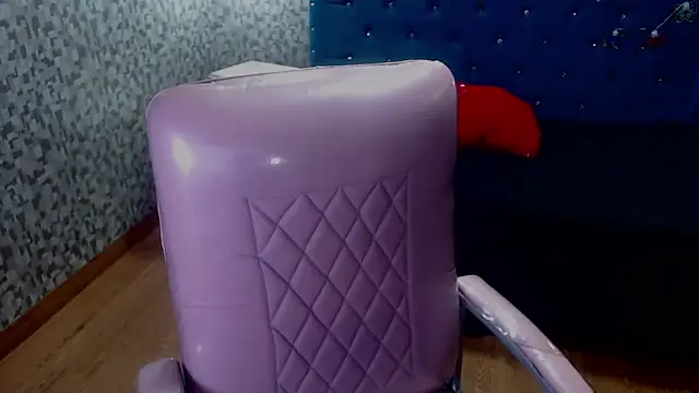 CurvyJulieth online show from 22, 6, 2026