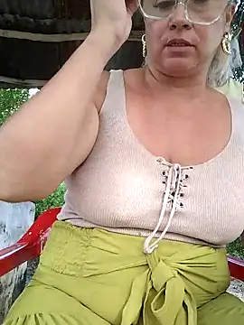 Snapshot of natally_ross21 chatting on 23, 4, 2026 natally ross21 online show from 23, 4, 2026