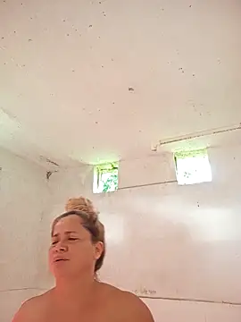 Snapshot of natally_ross21 chatting on 18, 10, 2025 natally ross21 online show from 18, 10, 2025