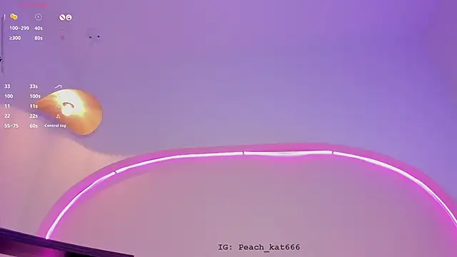 Snapshot of katiepeach_ chatting on 21, 2, 2025 katiepeach online show from 21, 2, 2025