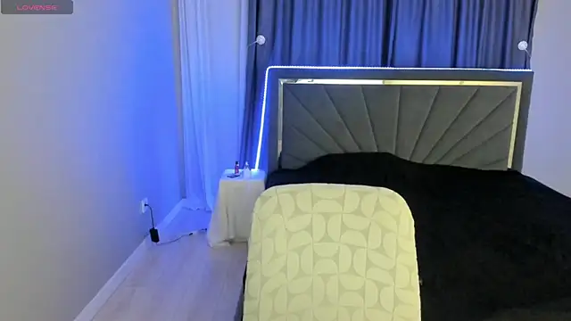 Snapshot of melissa_yamazaki chatting on 1, 2, 2025 melissa yamazaki online show from 1, 2, 2025