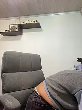 luna asss online show from 12, 2, 2025