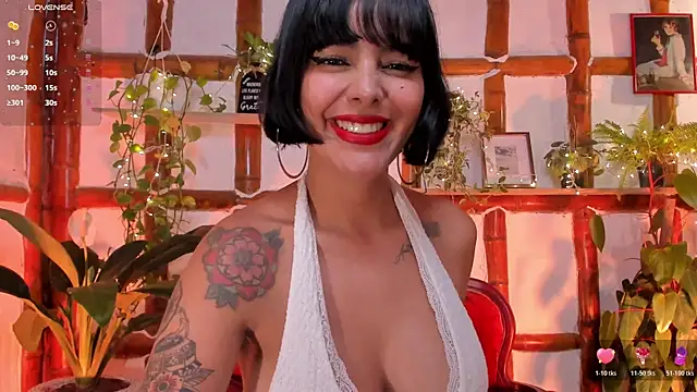 Snapshot of VictoriaMilan_ chatting on 17, 7, 2026 VictoriaMilan online show from 17, 7, 2026