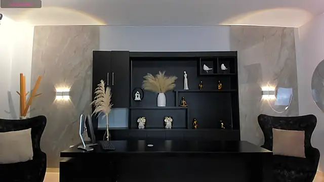 Snapshot of VictoriaMilan_ chatting on 4, 3, 2025 VictoriaMilan online show from 4, 3, 2025