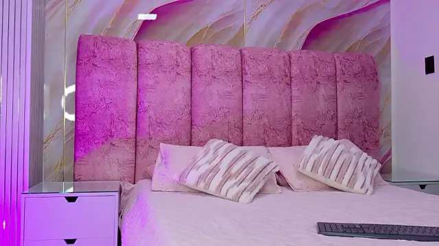 kendal rossi online show from 12, 3, 2026