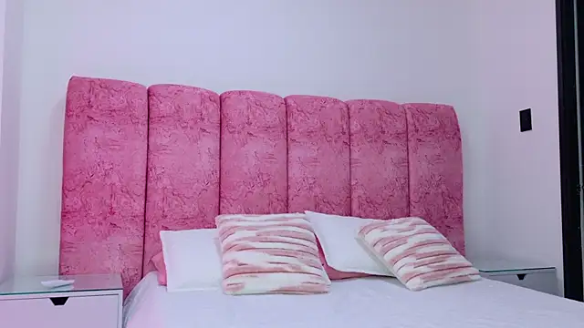 kendal rossi online show from 22, 12, 2025