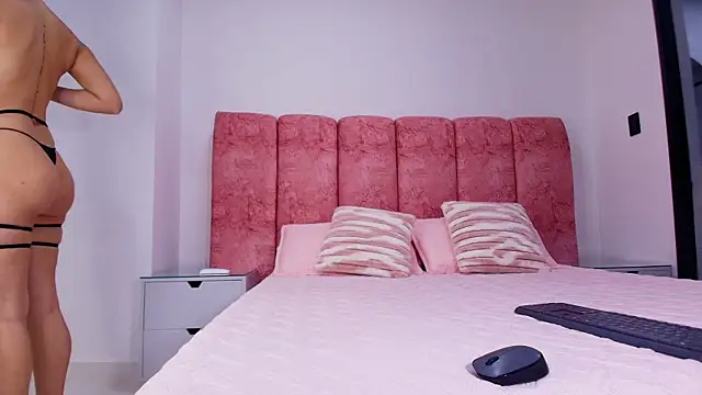 kendal rossi online show from 15, 12, 2025