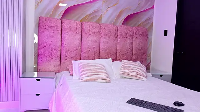 kendal rossi online show from 14, 2, 2026