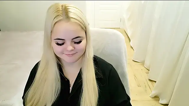 lovely-eyes online show from 22, 1, 2025