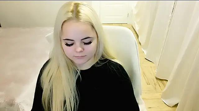 lovely-eyes online show from 23, 1, 2025