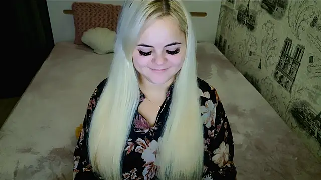 lovely-eyes online show from 11, 11, 2025