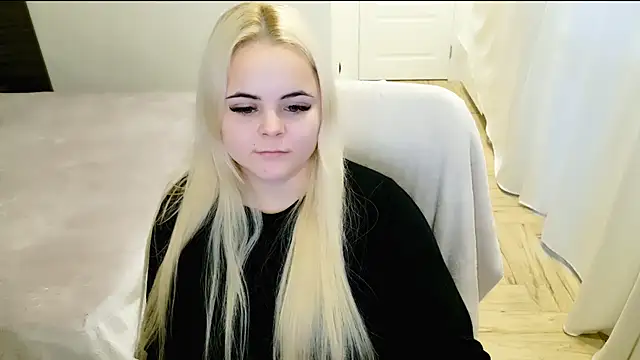 lovely-eyes online show from 26, 1, 2025