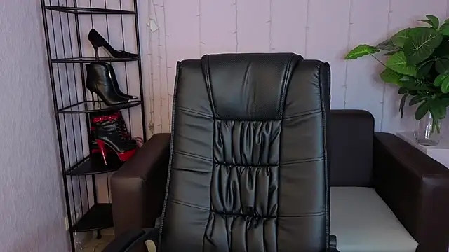 Dana  dom online show from 25, 3, 2026