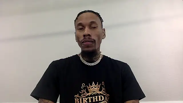 Snapshot of KingDerRico chatting on 23, 12, 2025 KingDerRico online show from 23, 12, 2025