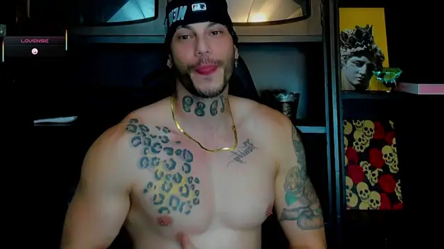 Snapshot of RickG_Oficial chatting on 10, 11, 2025 RickG Oficial online show from 10, 11, 2025