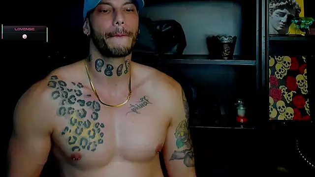 Snapshot of RickG_Oficial chatting on 21, 11, 2025 RickG Oficial online show from 21, 11, 2025