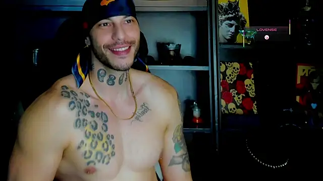 Snapshot of RickG_Oficial chatting on 28, 10, 2025 RickG Oficial online show from 28, 10, 2025