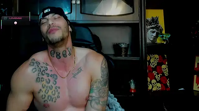 Snapshot of RickG_Oficial chatting on 27, 11, 2025 RickG Oficial online show from 27, 11, 2025