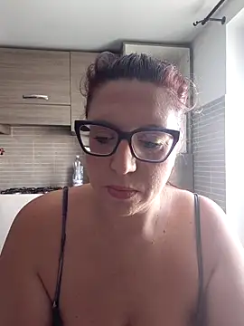 carolyne2023 online show from 1, 11, 2025