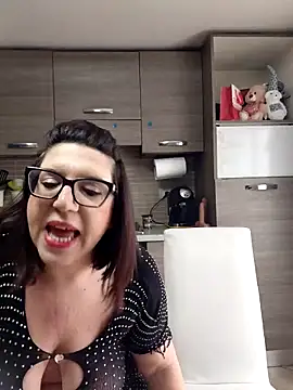 carolyne2023 online show from 6, 3, 2026