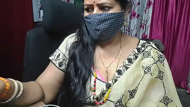 Snapshot of Rani_Darling_99 chatting on 21, 6, 2026 Rani Darling 99 online show from 21, 6, 2026