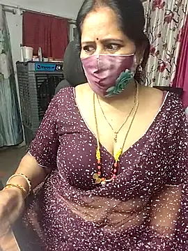 Snapshot of Rani_Darling_99 chatting on 7, 7, 2026 Rani Darling 99 online show from 7, 7, 2026