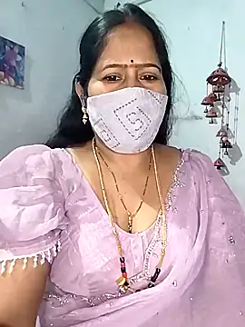 Snapshot of Rani_Darling_99 chatting on 22, 10, 2025 Rani Darling 99 online show from 22, 10, 2025