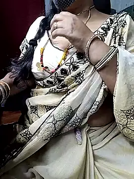 Snapshot of Rani_Darling_99 chatting on 21, 6, 2026 Rani Darling 99 online show from 21, 6, 2026