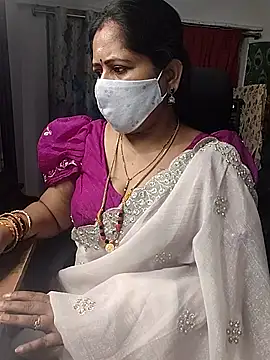 Snapshot of Rani_Darling_99 chatting on 6, 7, 2026 Rani Darling 99 online show from 6, 7, 2026