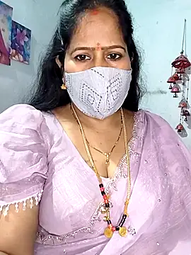 Snapshot of Rani_Darling_99 chatting on 25, 10, 2025 Rani Darling 99 online show from 25, 10, 2025