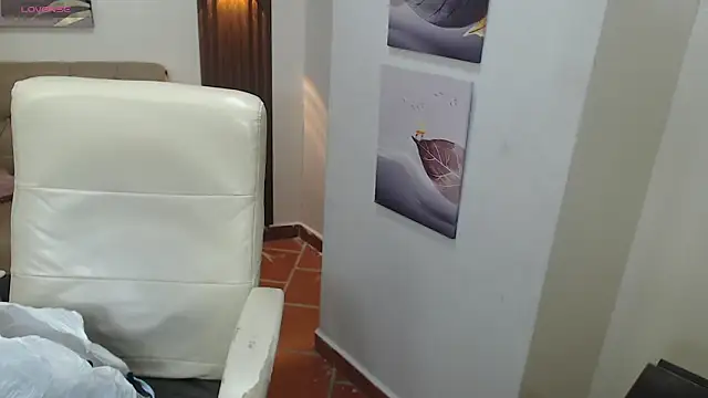 xlunna online show from 8, 11, 2025