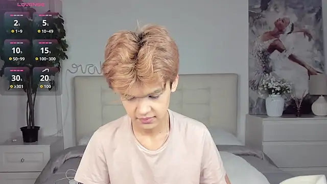 Snapshot of Felix_Rey chatting on 8, 10, 2025 Felix Rey online show from 8, 10, 2025