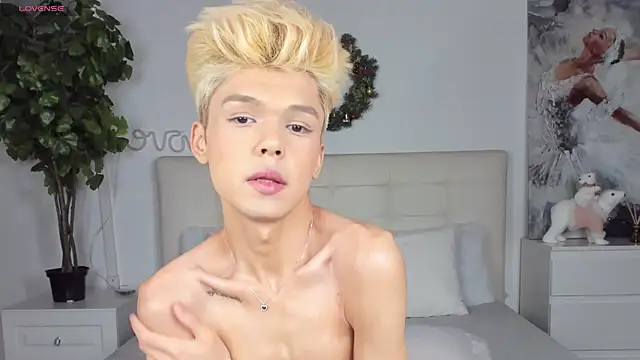 Felix Rey online show from 4, 12, 2025