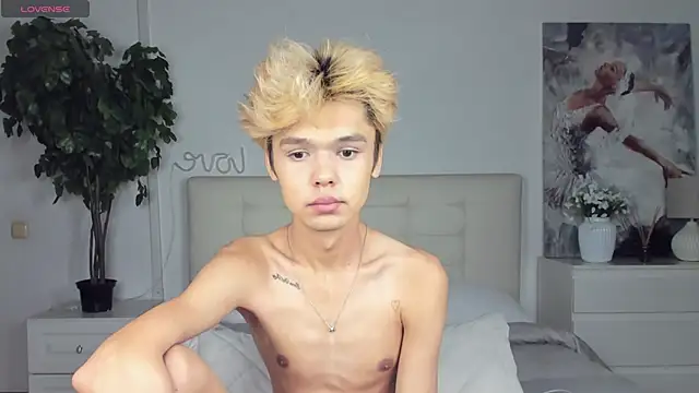 Snapshot of Felix_Rey chatting on 18, 9, 2025 Felix Rey online show from 18, 9, 2025