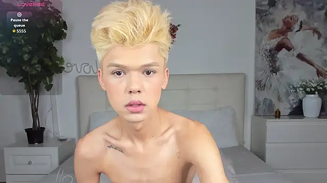 Snapshot of Felix_Rey chatting on 24, 11, 2025 Felix Rey online show from 24, 11, 2025