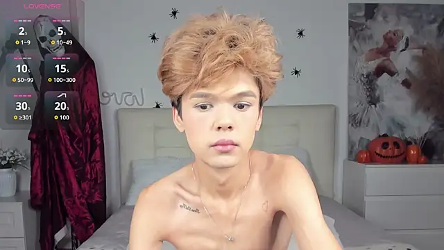 Snapshot of Felix_Rey chatting on 23, 10, 2025 Felix Rey online show from 23, 10, 2025