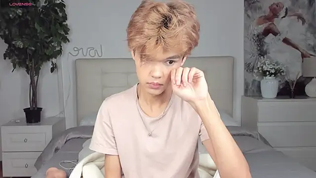 Snapshot of Felix_Rey chatting on 7, 10, 2025 Felix Rey online show from 7, 10, 2025