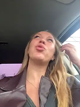 Sweet   Emily online show from 10, 11, 2025