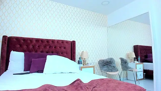 NaiaRosse online show from 28, 2, 2025