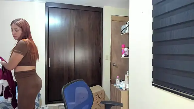 Amy Walker online show from 19, 12, 2025