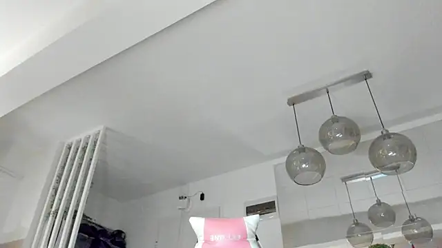 IreneVON online show from 4, 12, 2025