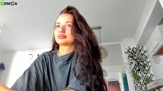 Snapshot of IreneVON chatting on 5, 7, 2026 IreneVON online show from 5, 7, 2026