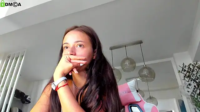 Snapshot of IreneVON chatting on 28, 6, 2026 IreneVON online show from 28, 6, 2026