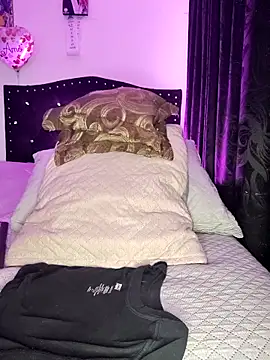 EimyParker  online show from 18, 12, 2025