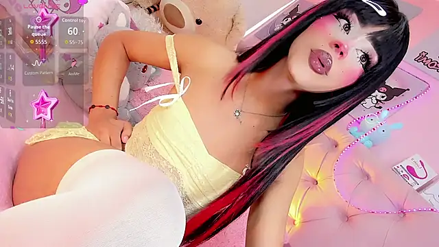 Snapshot of Cute_Roxxy chatting on 25, 5, 2026 Cute Roxxy online show from 25, 5, 2026