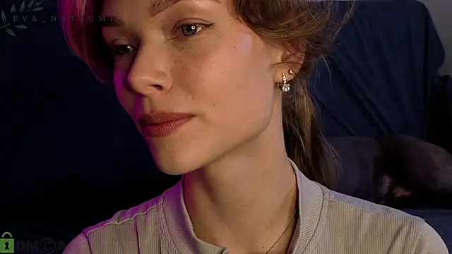 Eva Natsumi online show from 15, 10, 2025