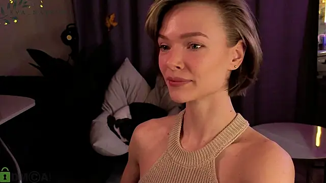 Eva Natsumi online show from 5, 11, 2025