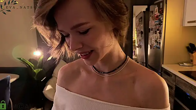 Eva Natsumi online show from 22, 11, 2025