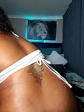 Queen-Chocolate online show from 10, 1, 2026